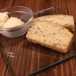 ワイン食堂 雨晴 - おからのパウンドケーキ