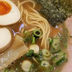 中華そば 月乃家 - チャーシュー麺③