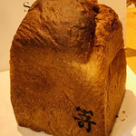 SAKImoto Bakery - マスカルポーネと蜂蜜の食パン
            一斤800円の高級食パンです❤︎