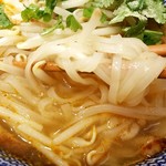 カオマンガイキッチン - オリジナル生米麺