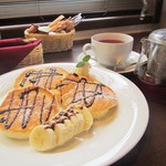 カフェ コラレッカ - パンケーキセット・チョコバナナ・紅茶セット。830円