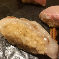 豊鮨 - 赤酢のシャリ