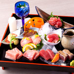 Specialty [Tuna Tamatebako] Assortment of 10 types