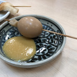 うどん屋 しろ - おでん（タマゴ）アップ