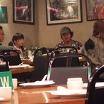 Joe's Shanghai  - ホントはこういう盗撮写真はいけませんが・・・たまたまロケ隊がいて。。。もう3年も前のものですのでご勘弁を