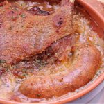 ビストロ・ダルブル　カスレ - 鴨もも肉のこんがりコンフィと自家製ソーセージ入り。ここだけでは表現しきれないほどの美味しさです。