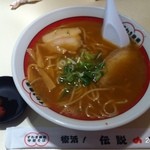 すわき後楽中華そば - 2011年12月5日(月)11時30分 ヤワヤワ麺が気にいりません。（ ;  ; ）