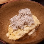 炭火割烹 白坂 - 汲み上げ湯葉と玉子のあんかけご飯　サマートリュフをかけて