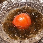 炭火割烹 白坂 - アメーラトマト　岩もずく酢