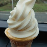 とうふ屋丸木橋六兵衛 - 豆腐ソフトクリーム。