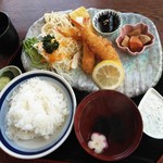 伊勢乃 - 海老フライ定食880円（税込）