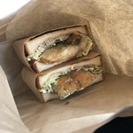 燕珈琲 - 鯖サンドイッチ650円