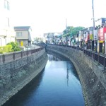 宮原酒店 -      折尾  堀川の風景