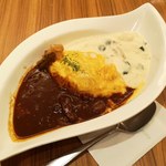 日比谷マツモトロー - トロントオムライス2色ソース‼️