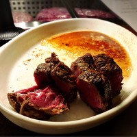 カルネジーオ イースト - 