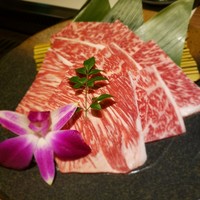焼肉ダイニング MEGUMI 本店 - イチボの炙り焼き