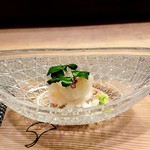 すし処 みや古分店 - お造りは少し火を通した伊勢海老