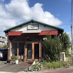 オクトパス ガーデン - 建築パースの課題みたいなシンプルでかわいい外観