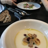 ラ・ボンヌターブル - 