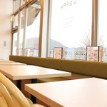 Cafe & Dining FERMATA - 軽井沢の街並みが望めます