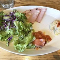 ウォルプタス 東京駅グランルーフ店 - 