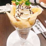 千疋屋総本店 フルーツパーラー - バナナチョコパフェ