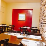 トラットリア・ラ・カパンナ - 奥のテーブル席