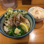 堺うどん ちはや - H.31.3.8.昼 ホタルイカと菜の花の天ぷらぶっかけうどん(冷) 750円税込・ランチかやくご飯 100円税込