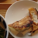 chaini-zudeza-toandodaininguhaotsu- - セットの餃子