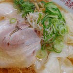 繁ちゃんラーメン - ワンタンメン