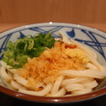 Marugame Seimen - ぶっかけうどん（温）並アップ