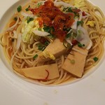 イタリアンレストラン&バル GOHAN - 桜海老と筍の和風パスタ 950円 やや辛く桜海老は揚げてある
