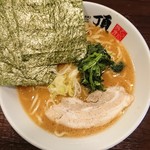 豚骨ラーメン頂 - てっぺん醤油並＋のり増し