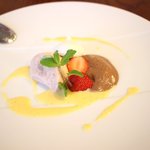 ビストロ カシ - デザート　ムースとメレンゲ