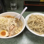 ラーメン二郎 - 大盛ぶた入りつけ麺