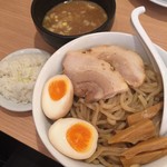 鶏白湯ラーメン 夏樹 - 