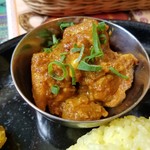 Chahari Resutoran - ゴロっとしたカレー風味のチキン