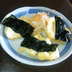 美濃屋 - 名物のり巻きです。