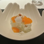 リストランテ カノフィーロ - ゴルゴンゾーラとくるみのセミフレッド　デコポンと蜂蜜