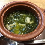 中国菜 火ノ鳥 - アオサと貝柱のスープ
      いつもの滋味深いやつ