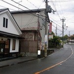 田中清月堂 - お店は、道路に面していますよ。（その１）