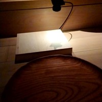 すし ふくづか - 店内も暗い、手元にスポットライト