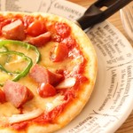 Cafe & Dining FERMATA - 蓼科高原ポークソーセージのピザ