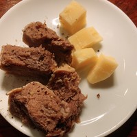 カルネジーオ イースト - 