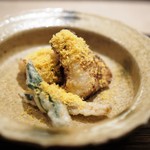 虎白 - 穴子の西京揚げ　からすみ