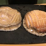 うを徳 - トップフォト 鮑の下拵え