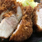 とんかつ春 - 分厚さ、伝わる！？