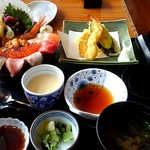 藍屋 - 海鮮こぼれちらし膳