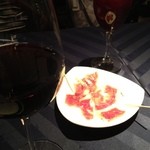 赤坂スペインクラブ アラ - ワインによく合う、イベリコハム
            