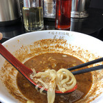 中国手打拉麺 馬賊 - ふわふわたもいれば、ぶりぶりもいる麺